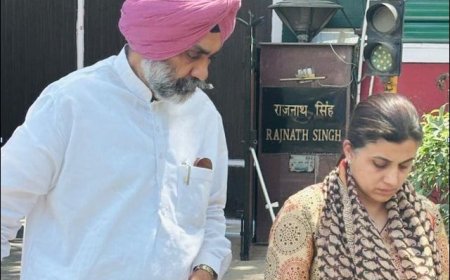 रक्षामंत्री से मिलकर कर्नल के परिवार ने CBI जाँच की लगाई गुहार