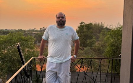 कुणाल कामरा ने उड़ाया मुंबई पुलिस का मजाक