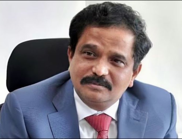 एक्ट्रेस के उत्पीड़न मामले में IPS अधिकारी गिरफ्तार