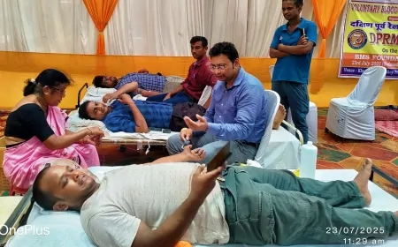 भारतीय मजदूर संघ स्थापना दिवस पर दक्षिण पूर्व रेलवे मजदूर संघ द्वारा रक्तदान शिविर का आयोजन