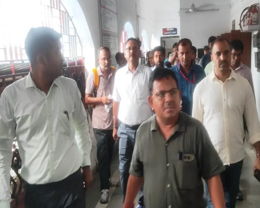 खड़गपुर रेलवे स्टेशन का SIG निरीक्षण: यात्री सुविधाओं की गुणवत्ता और परिचालन दक्षता पर रहा विशेष फोकस