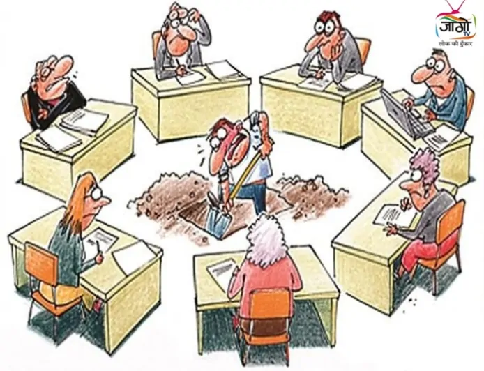 नेता नहीं, अफसर जिम्मेदार? भारतीय ब्यूरोक्रेसी पर बड़ा सवाल