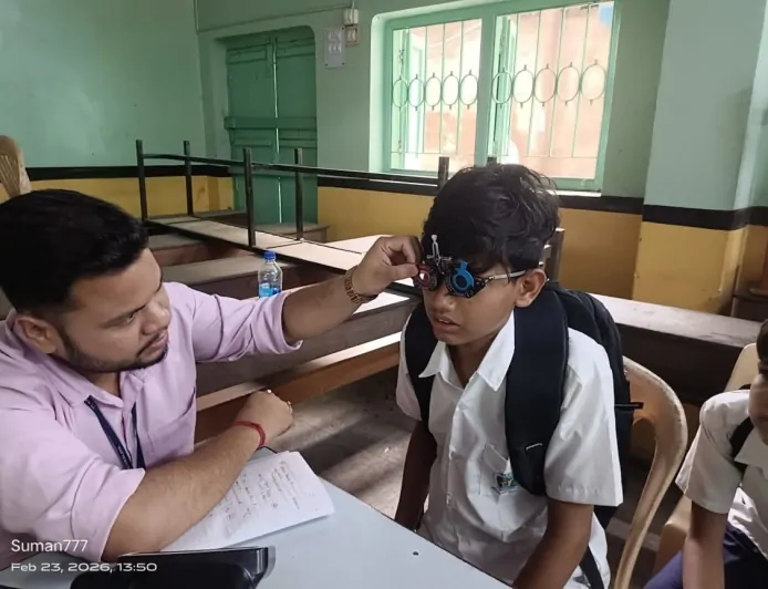 जवाहरलाल नेहरू विद्यापीठ (बॉयज़) में ‘मिशन रोशनी’ के तहत नेत्र जाँच शिविर का सफल आयोजन