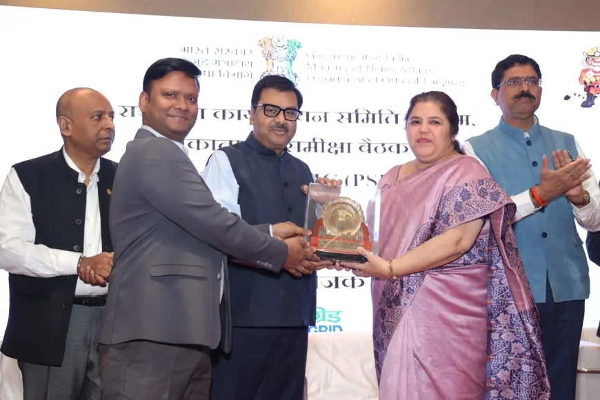 कोलकाता में नराकास (उपक्रम) की छमाही समीक्षा बैठक एवं राजभाषा उत्सव