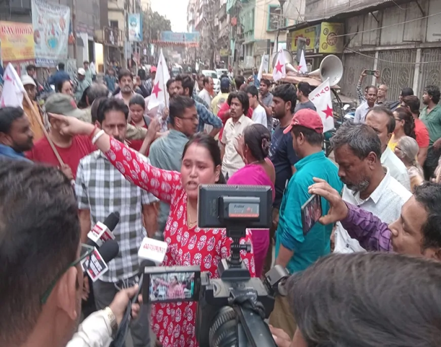 पिलखाना हत्याकांड पर SFI–DYFI का प्रदर्शन, गोलाबाड़ी थाने में सौंपा ज्ञापन