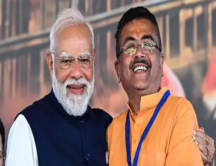 शुभेंदु अधिकारी ने ली पश्चिम बंगाल के मुख्यमंत्री पद की शपथ, 5 नेताओं के साथ बनी BJP सरकार