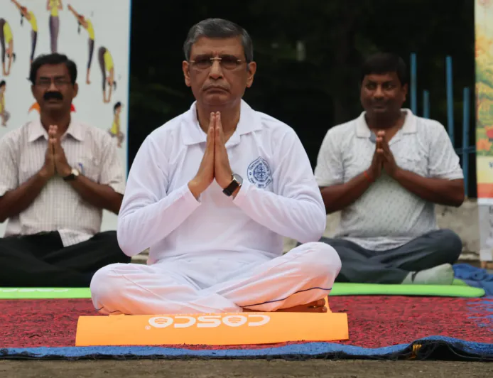 विद्यासागर विश्वविद्यालय में अंतरराष्ट्रीय योग दिवस का आयोजन, 300 प्रतिभागियों ने किया योग
