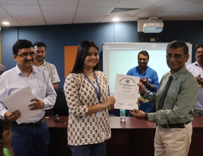 उन्नत भारत अभियान के तहत महिलाओं को प्रशिक्षण, विद्यासागर विश्वविद्यालय में स्पेनिश कोर्स के प्रमाणपत्र वितरित