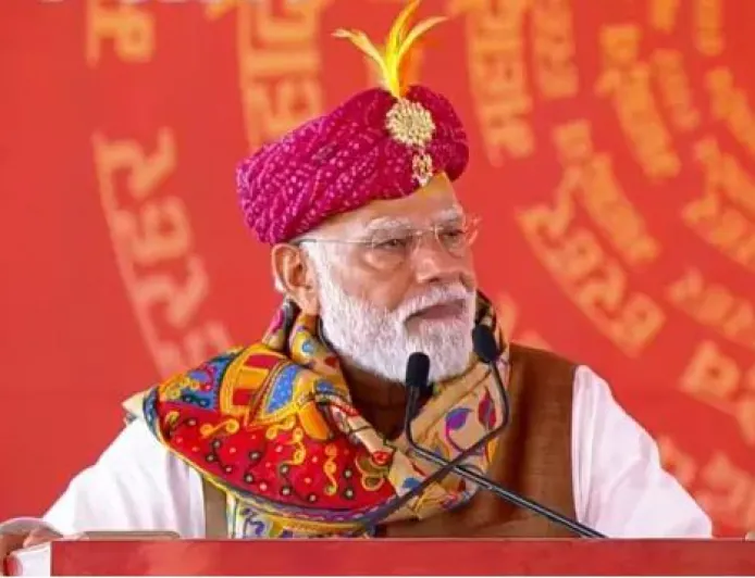 जब सत्ता सवालों से डरने लगे, तब लोकतंत्र खतरे में होता है