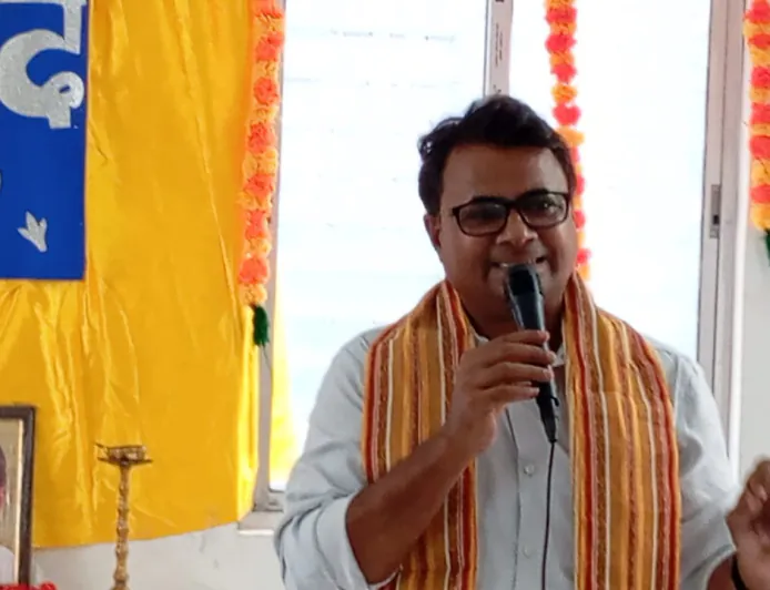 सनशाइन अकादमी में प्रेमचंद जयंती, मातृभाषा सम्मान से मेधावियों का सम्मान