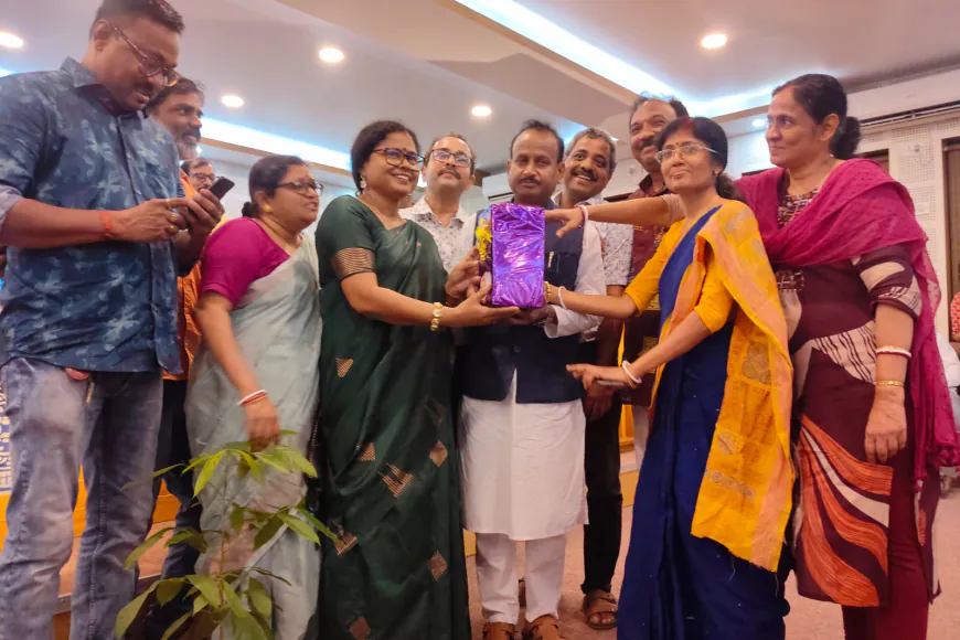 विद्यासागर विश्वविद्यालय में पूर्व छात्र एवं मंत्री राजेश महतो का अभिनंदन, बोले- "मेरे शिक्षकों ने मुझे गढ़ा"