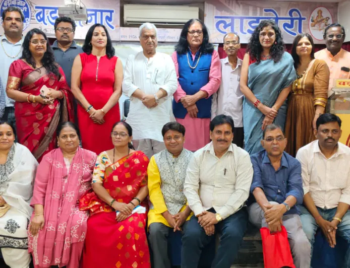 बड़ाबाजार लाइब्रेरी में दुर्गावती चौधरी की शताब्दी पर काव्य गोष्ठी
