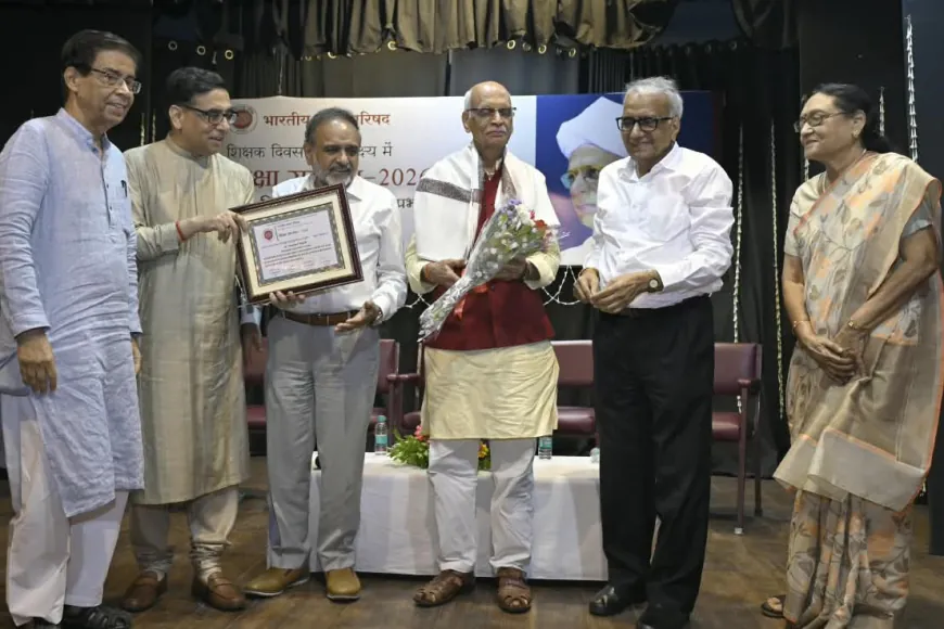 भारतीय भाषा परिषद में शिक्षा सम्मान समारोह, 20 शिक्षक सम्मानित