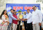 बतरस 2026 के अंतिम दिन सृजन संवाद के मंच पर बच्चों ने दी प्रस्तुति