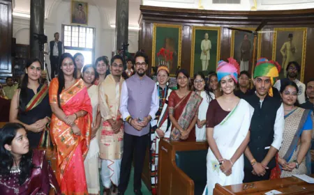 विद्यासागर विश्वविद्यालय के विद्यार्थी ने संसद के ‘अपने नेता को जानें’ कार्यक्रम में लिया हिस्सा