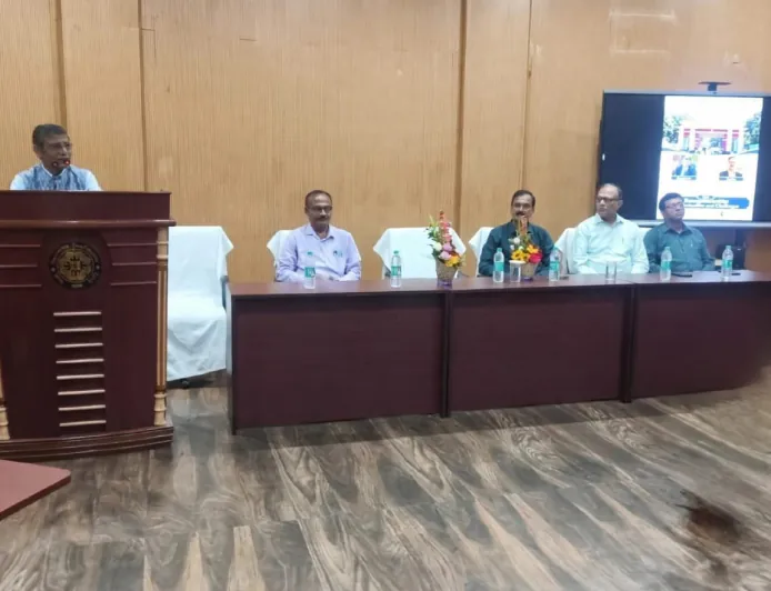 विद्यासागर विश्वविद्यालय में ‘उद्यमिता: अवसर एवं चुनौतियाँ’ पर विशेष व्याख्यान