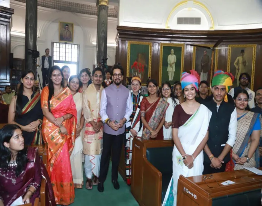 विद्यासागर विश्वविद्यालय के विद्यार्थी ने संसद के ‘अपने नेता को जानें’ कार्यक्रम में लिया हिस्सा