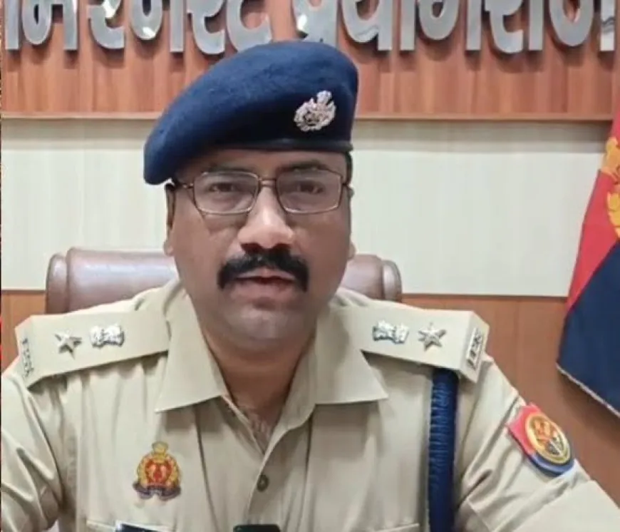 प्रयागराज में जमीन खोदकर निकाले गए नकदी से भरे तीन ड्रम, पुलिस ने रुपये कब्जे में लिए